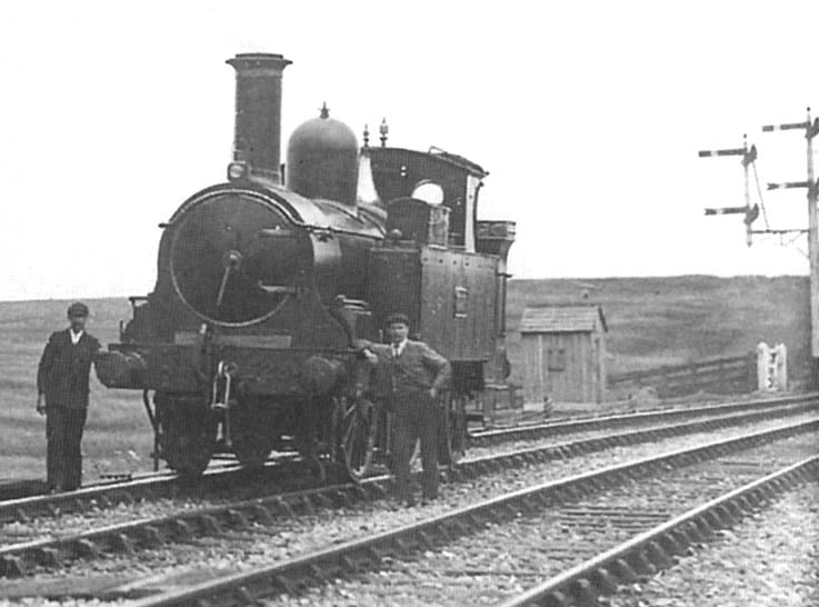 Close up showing GWR 517 class 0-4-2T No 523, which was a regular Alcester branch locomotive, shortly after the North Warwickshire line opened
