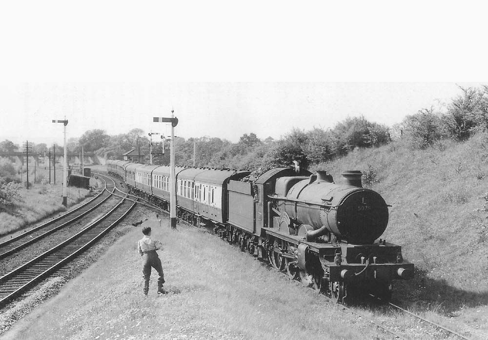 GWR 4-6-0 Castle class No 5079 'Lysander' negotiates the North Junction with the 3.20pm Wolverhampton to Paddington express