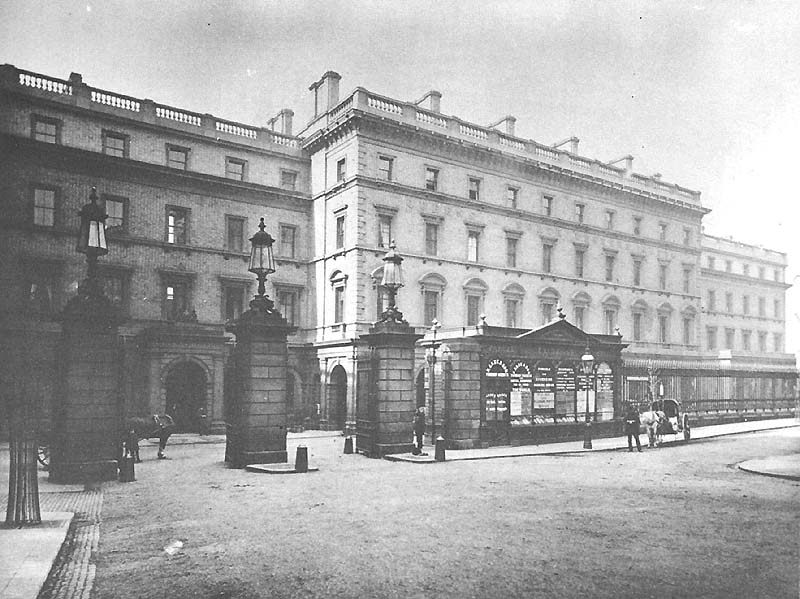 Another view of the Queen's & North Western Hotel viewed from Stephenson Place showing the General Enquiry Offices at the front by the main entrance