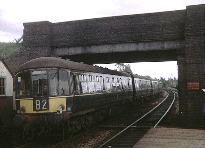 With what appears to be a Gloucester R.C.& W. 2-car unit in front, a 2-car Park Royal DMU, later TOPS class 103, brings up the rear of a Birmingham train