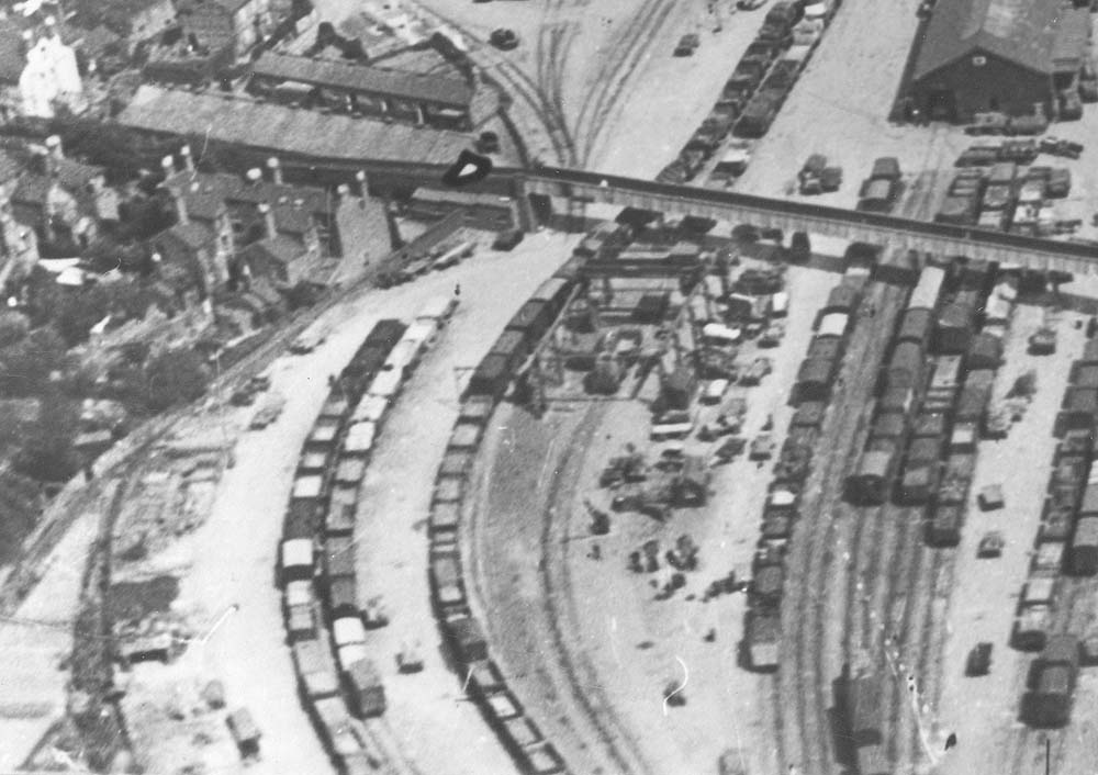 Close up showing the 25 ton electrically operated gantry, 5 ton hand-operated crane and stores area