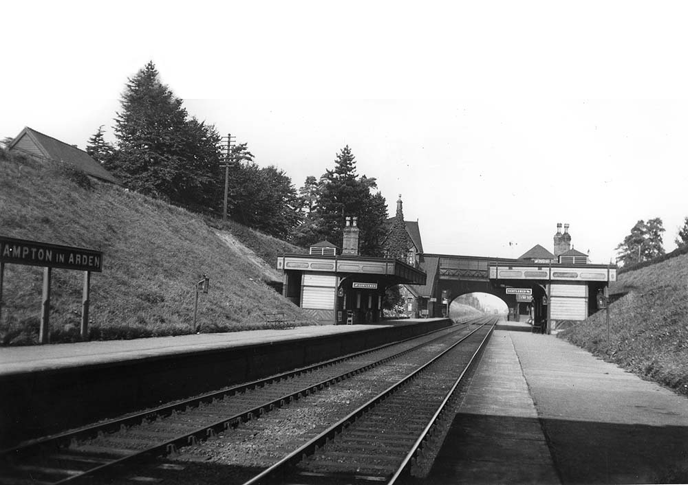 Looking towards Birmingham in 1930s, a view showing the station had not changed significantly since it was first opened in 1884
