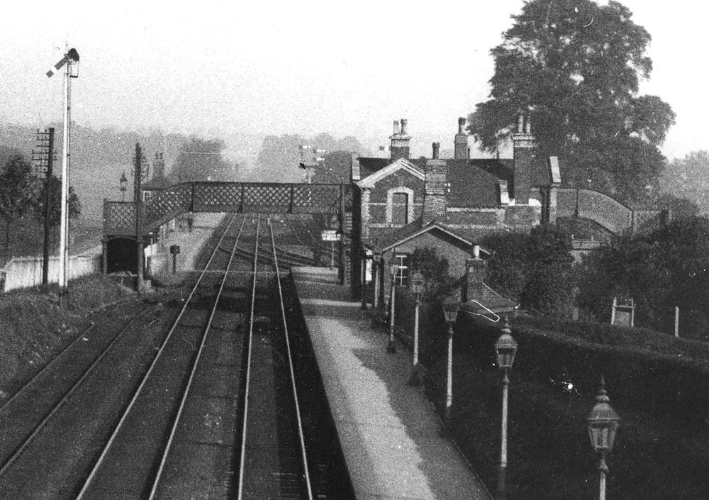 Close up showing the pre-quadrupling junction with the Redditch branch beyond the end of the Birmingham to Bristol route's down platform