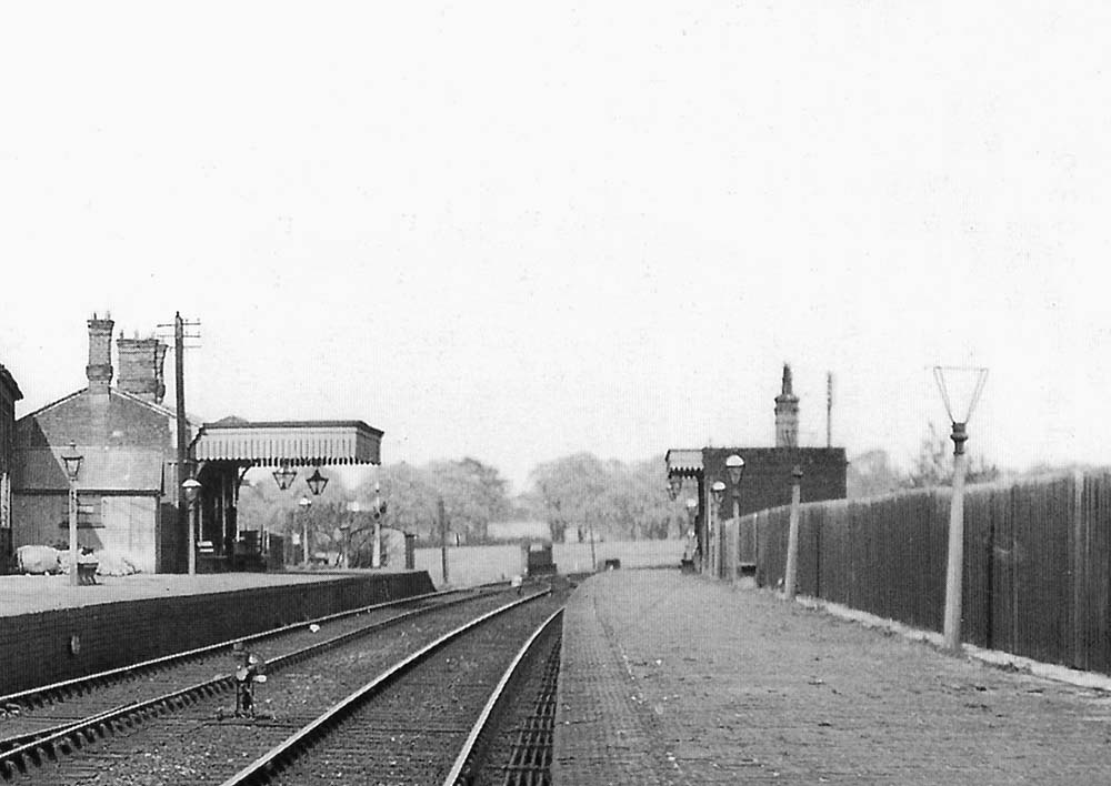 Close up showing the down platform on the left with its original William Clarke designed main station building
