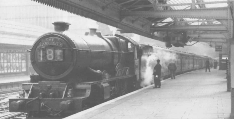 Ex-GWR 4-6-0 King class No 6015 'King Richard III' is seen standing at Platform 6 on the Inter-City service from Paddington to Wolverhampton Low Level