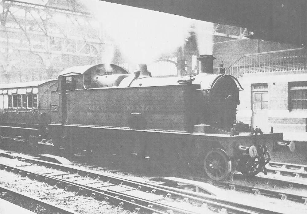 Great Western Railway 39xx class 2-6-2T No 3920 blows off steam in the up centre road at the south end of Snow Hill, circa 1925