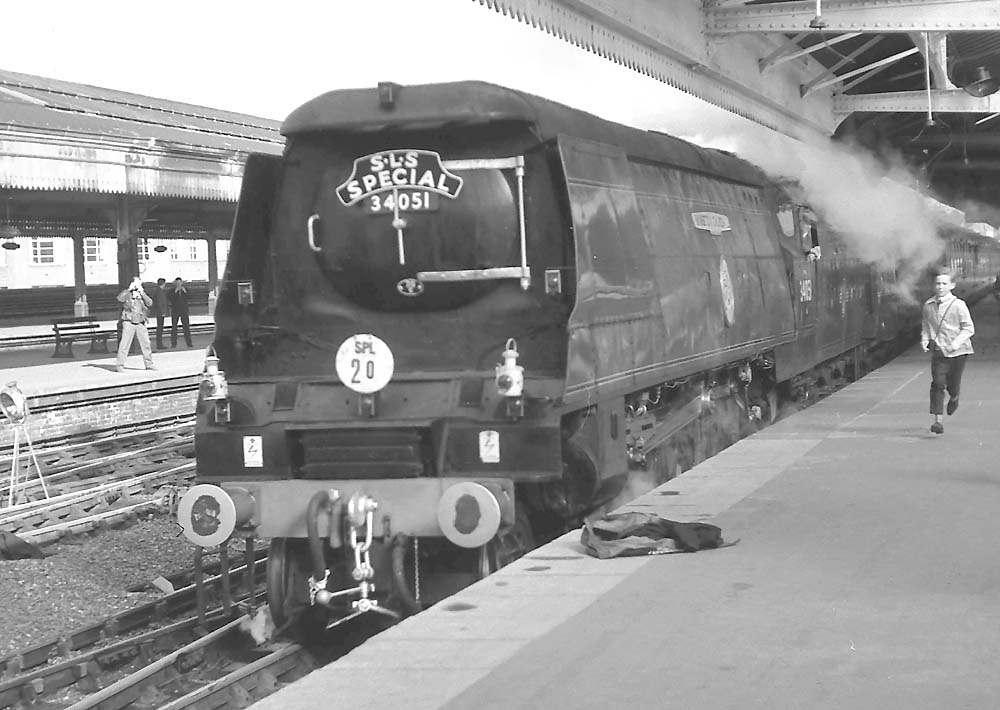 Another view of ex-Southern Railway 4-6-2 Battle of Britain class No 34051 'Sir Winston Churchill' at Snow Hill station