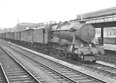 Ex-GWR 4-6-0 Class 4073 No 5031 'Totnes Castle' is seen entering Birmingham Snow Hill on 11th October 1963