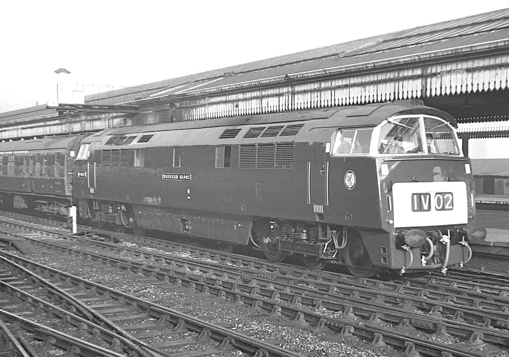 British Railways Western class D1072 'Western Glory' on an up express at Snow Hill station on 2nd September 1963
