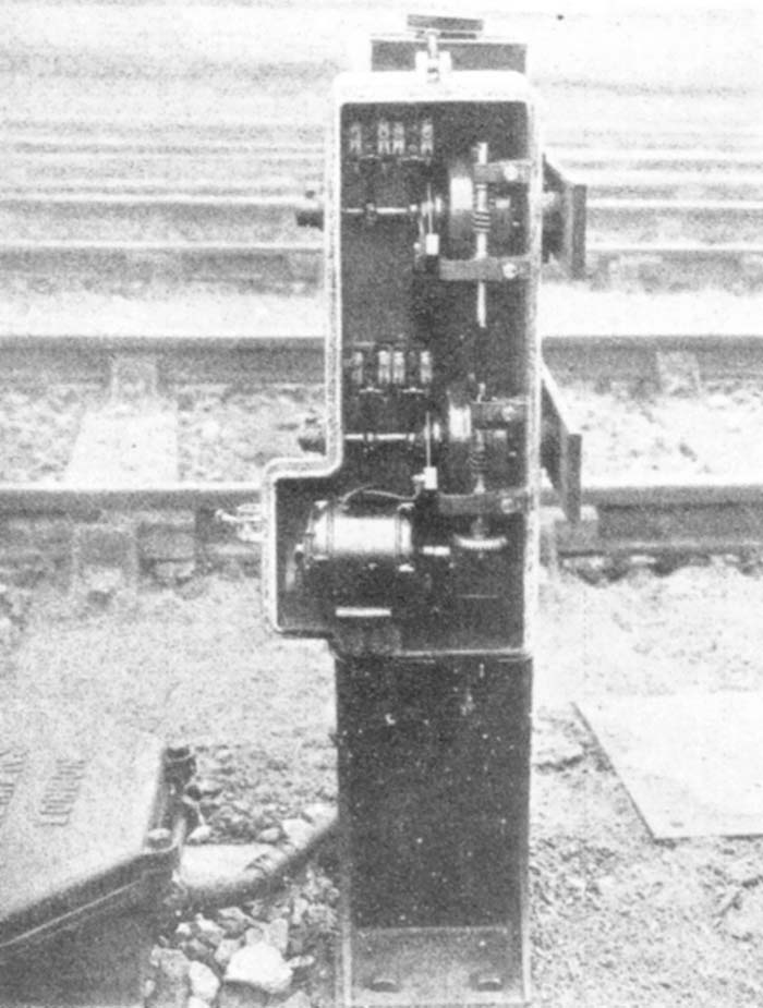 An electrically operated double dwarf ground signal at the north end of Snow Hill station