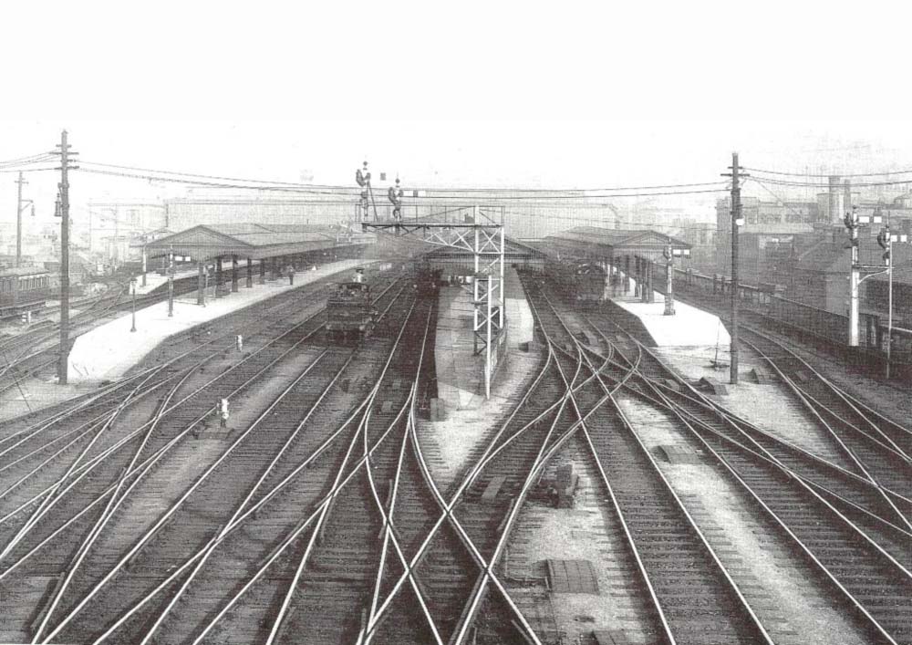 View of the north end of Snow Hill station taken from the Birmingham North Signal Box, on the right is platform No 2