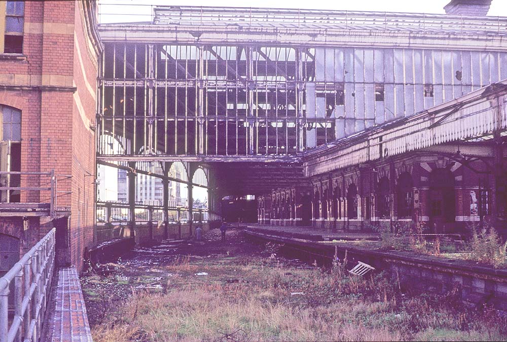 Looking towards Snow Hill tunnel and Moor Street with Platform 12 being immediately on the right