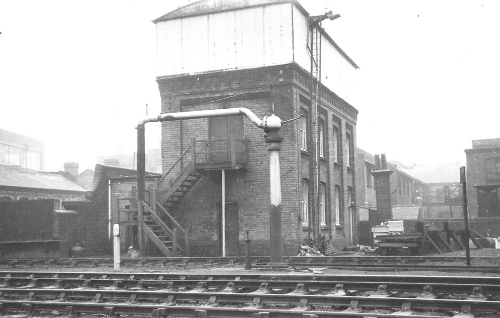 The cranked water crane and large water storage tank positioned next to the turntable at the north end of Snow Hill