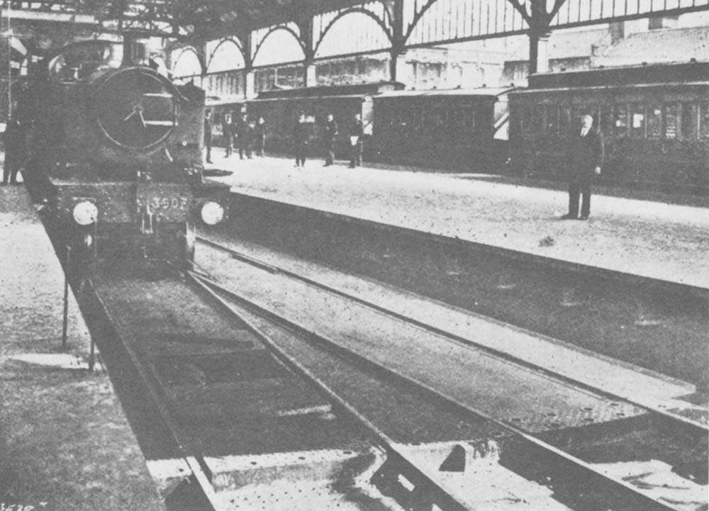 View of GWR 2-6-2T No 3907 is seen standing on the sector table at the South end of the bay platforms Nos 3 and 4