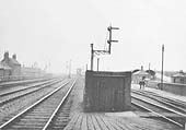 Looking North towards Snow Hill station from the end of the island platform serving the up and down main lines on 26th July 1929