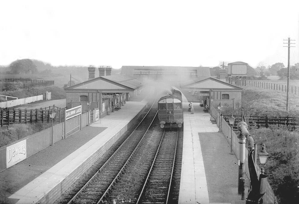 Earlswood Lakes Station A GWR steam Rail Car stands at Earlswood