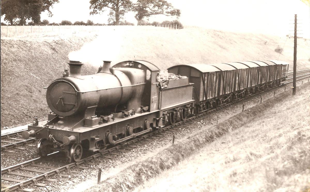 Great Western Railway 2-6-0 Aberdare class No 2618 with C Lamp Headcode on the down line at Whitnash Cutting in 1928