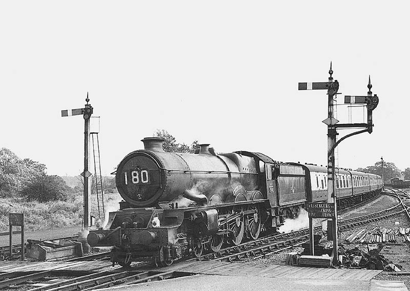 Ex-GWR 4-6-0 No 6024 'King Edward I' heads the 9:10am Paddington to Birkenhead service on 23rd September 1957