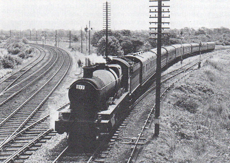 British Railways built 4-6-0 No 7912 'Little Lingford Hall' leaves the Stratford on Avon branch for Birmingham Snow Hill circa 1962