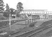 Looking southwards towards Stratford on Avon with the down platform in the distance and the island platform in the foreground