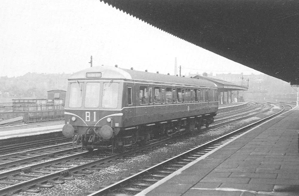 A single car DMU passes through Hockley station on the 2:55pm Snow Hill station to Dudley service on 4th October 1959