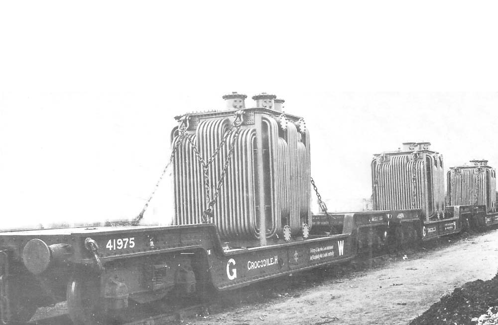 An exceptional load publicity shot taken in Hockley Goods Yard published in November 1933