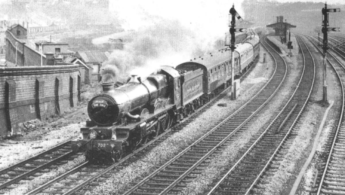 Ex-British Railways 4-6-0 Castle class No 7029 ‘Clun Castle’ passes Hockley Station on the Down Main line with the Ian Allan ‘Zulu’