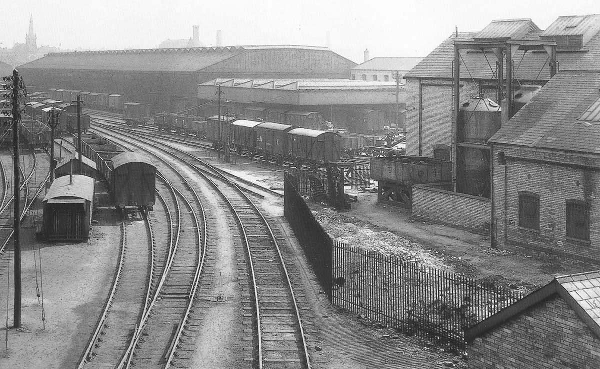 birmingham snow hill station: an official photograph of
