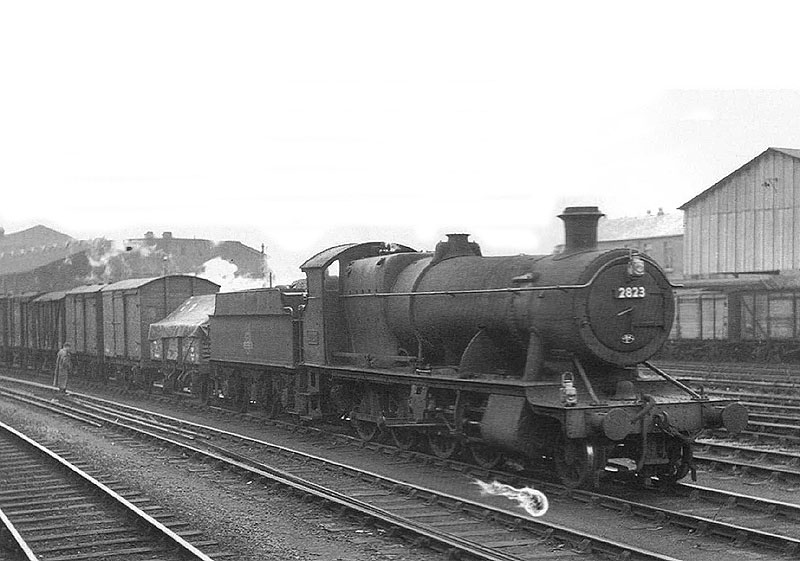 Hockley Station: Ex Great Western Railway 2-8-0 28xx heavy