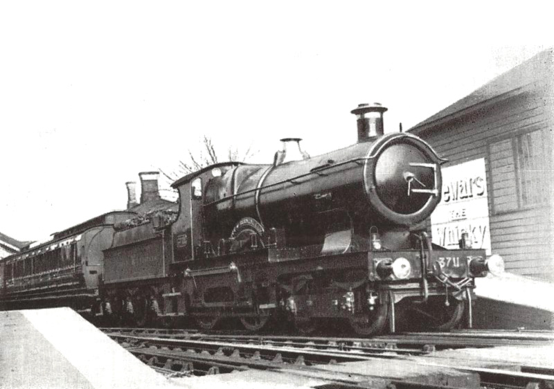 Great Western Railway 4-4-0 37XX or �City� class No 3711 �City of Birmingham� at Knowle and Dorridge Station