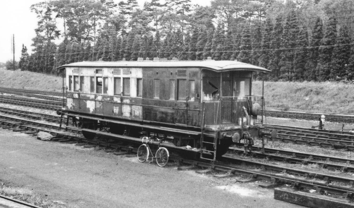 Ex-Bristol and Exeter (B&E) Railway coach converted to a Divisional Engineer's Inspection Saloon by the Great Western Railway