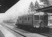 Close up showing the GWR 0-4-2T Class 517 powered Autotrain with its 'Henley-in-Arden' sign fixed above the centre window