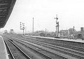 Close up showing Leamington North Signal Box and to the right, the exchange sidings with the ex-LNWR railway