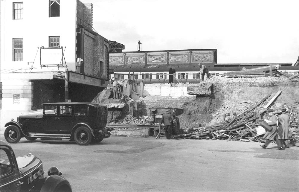 The new station buildings being built in conjunction with the old being demolished