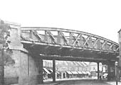 View of the replacement bridge built in 1907 as seen from the Old Warwick Road end of the High Street