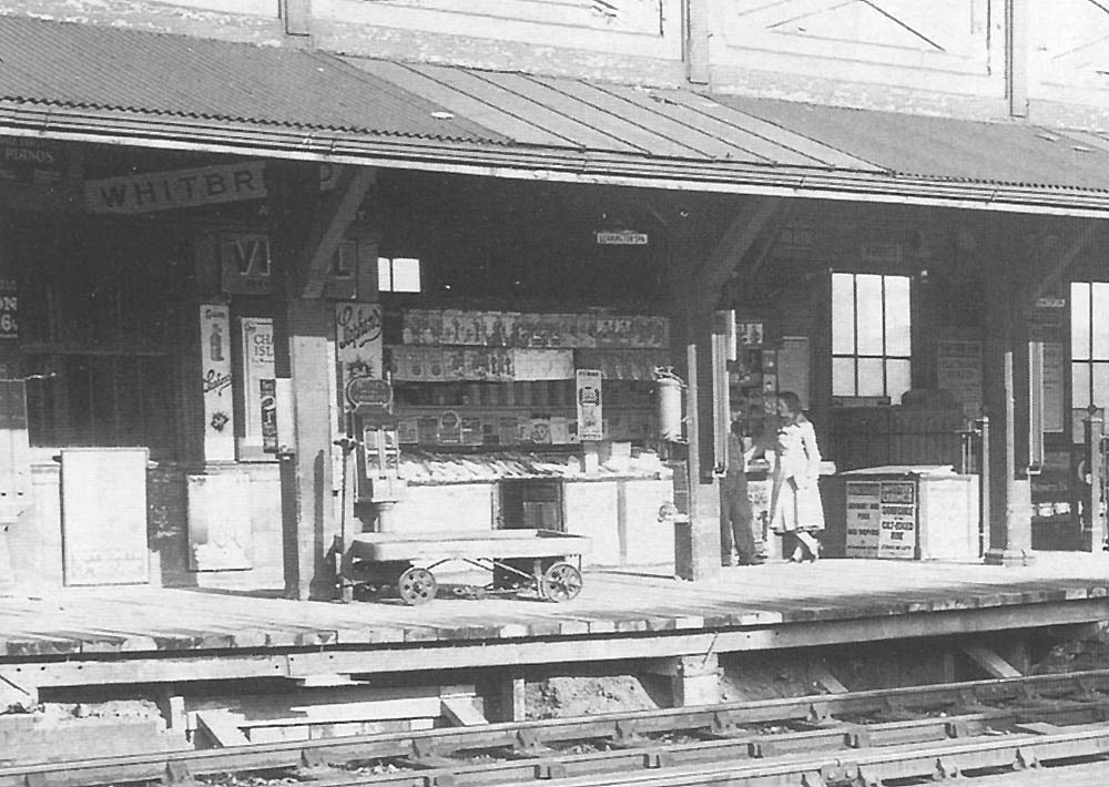 Close up of the bookstall and refreshment room located towards the London end of the up platform