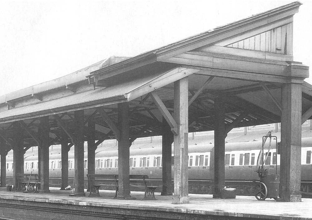 Close up showing two GWR bench seats provided for passenger comfort and a hand operated fire pump