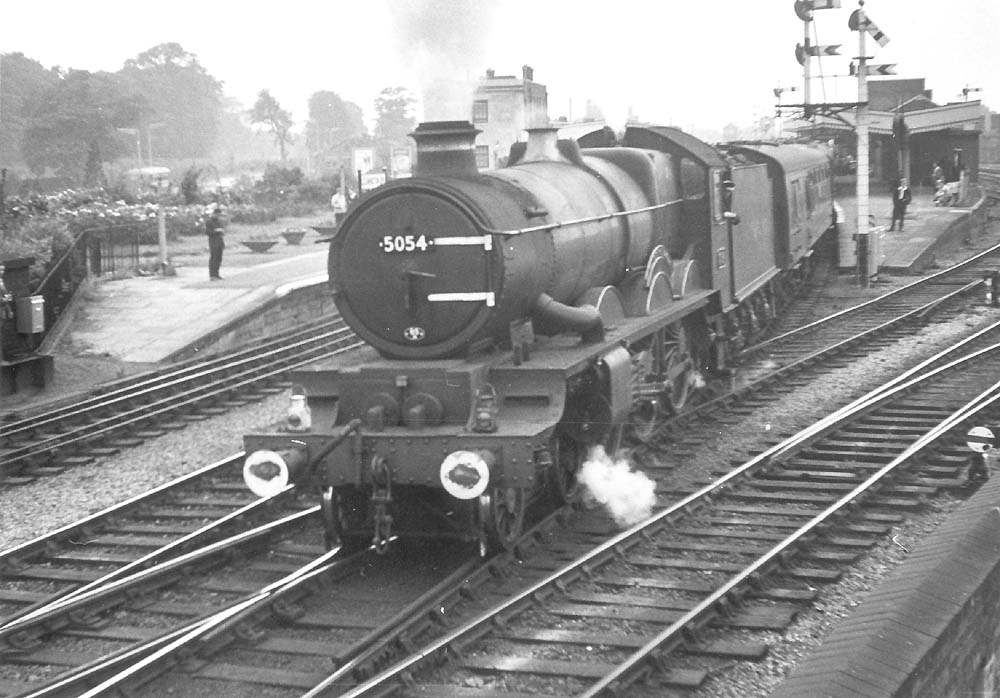 Ex-GWR 4073 Class 4-6-0 No 5054 ' Earl of Ducie' is seen departing from Leamington's up platform in 1964