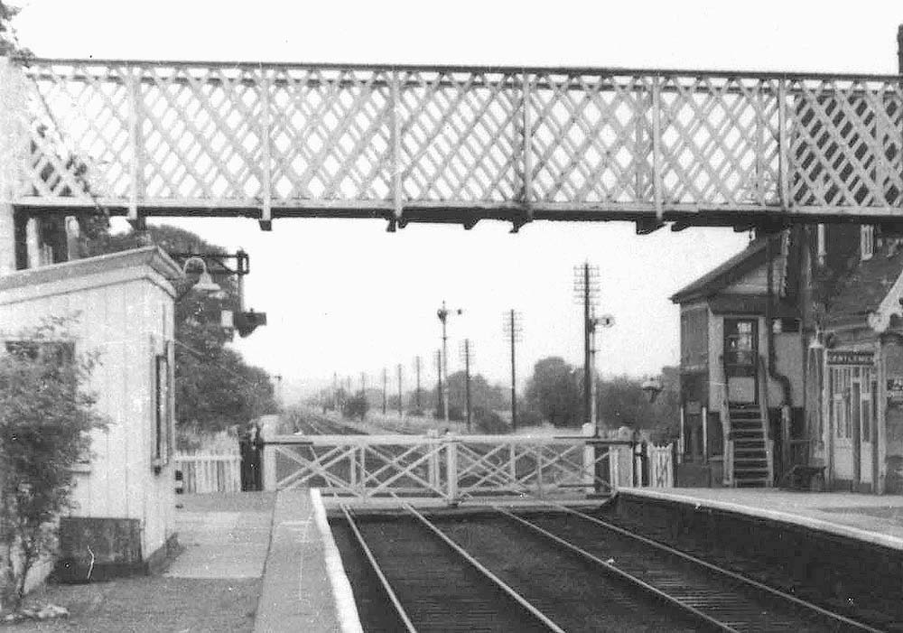 Close up of Long Marston station's crossing and the replacement starter signal now located next to the waiting room