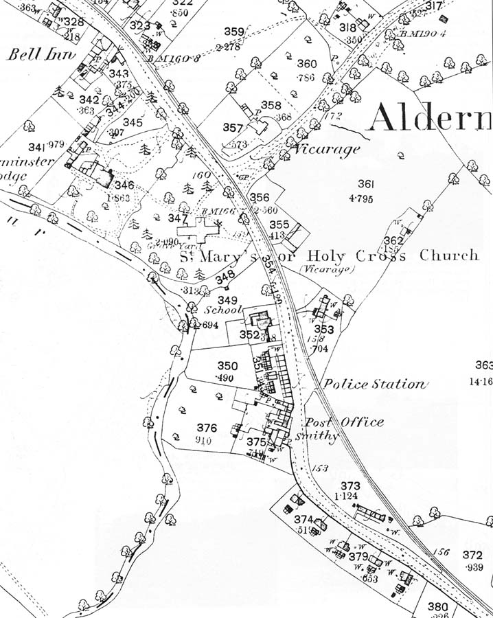 An 1884 Ordnance Survey map showing the tramway passing the village of Alderminster on its way to Moreton-in-Marsh