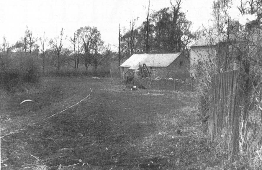 Newbold Wharf on 3rd March 1918, with Wharf Cottages on the right and the tramway track still in position
