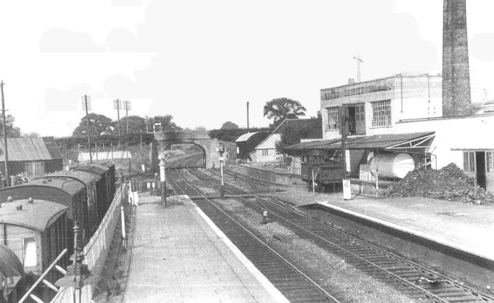 Looking towards Worcester with the Fosse Way road bridge in the distance with the original Tramway terminus on the left