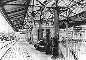 Looking towards Snow Hill along platform 4 showing the platform buildings housing the passenger facilities