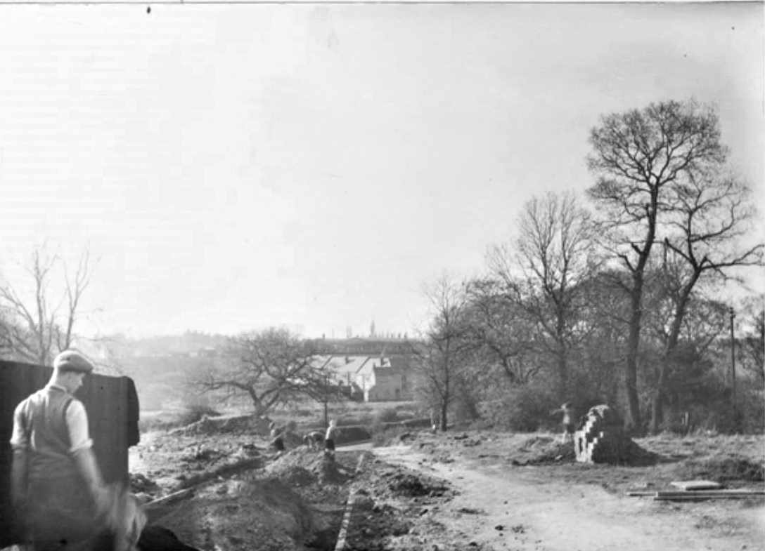 An official photograph of the four road braced framework girder bridge built to carry the GWR's new widened lines over the main Birmingham Road