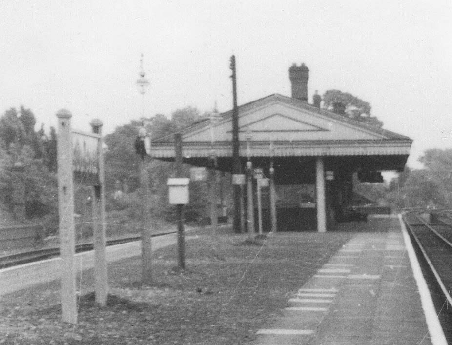 Close up showing Solihull station's new Up Relief and Main platforms, platform furniture and the passenger facilities