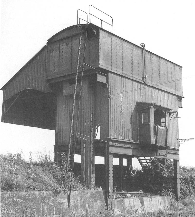 View of the East end of Stratford on Avon shed's combined coal stage and water tank in September 1956