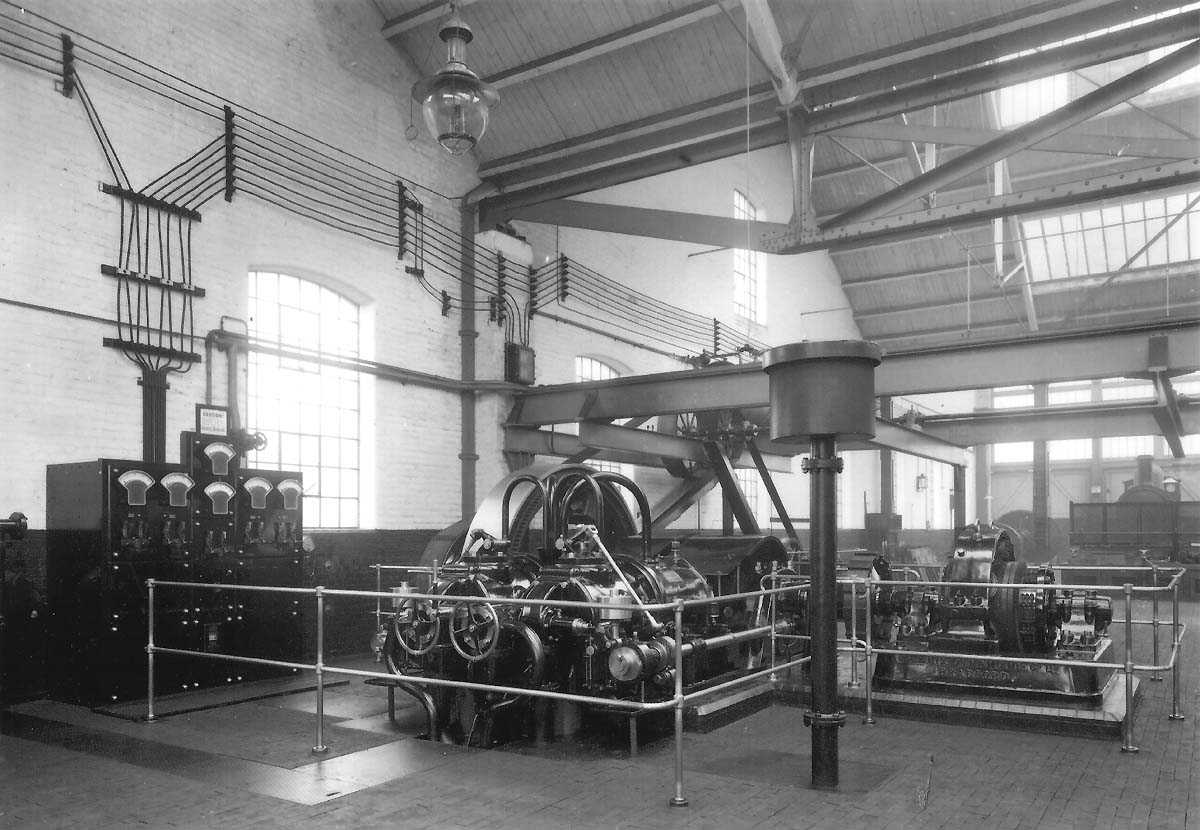 A Great Western Railway Magazine photograph of the gas engine and generator at the new Tyseley Engine Shed