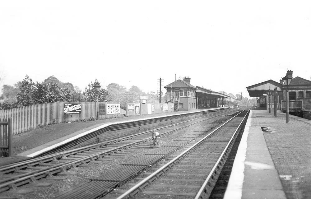 Looking towards Leamington from the Birmingham end of the down platform with the Hatton banker's bay on the right