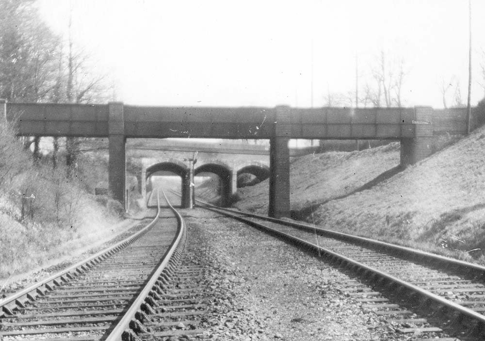 View looking towards Leamington mid-way between the latter and Warwick with the centre bridge of the three carrying the Grand Union canal