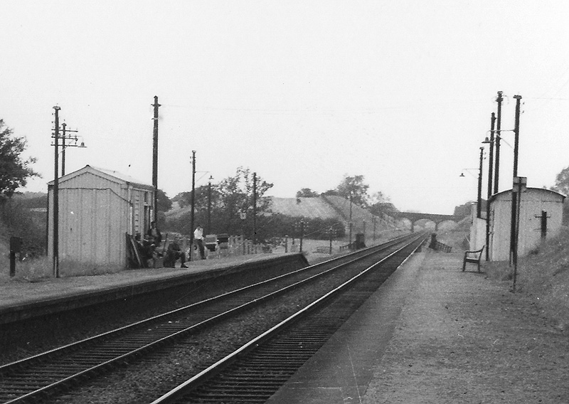 Close up showing the southern end of the platform structures which were basic by GWR standards but not by today's standards